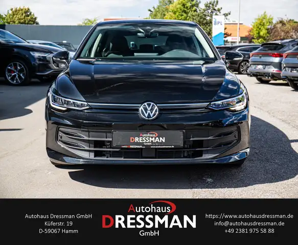 Volkswagen Golf view 2