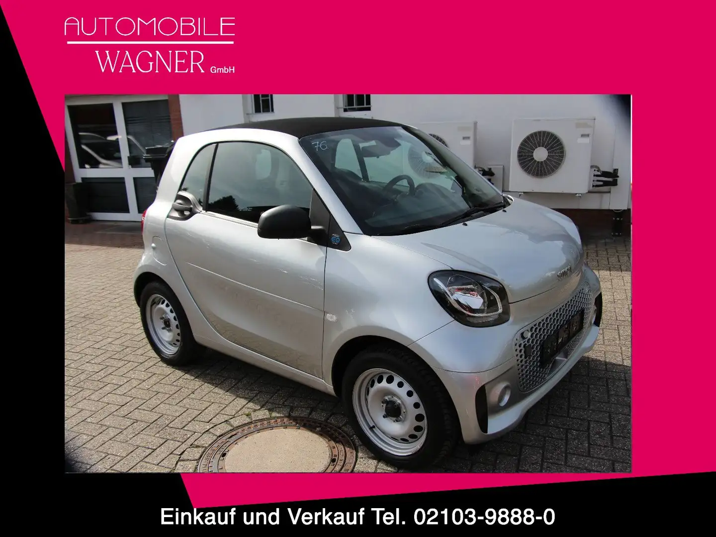 smart forTwo fortwo coupe electric drive / EQ AUT,SHZG Silber - 1