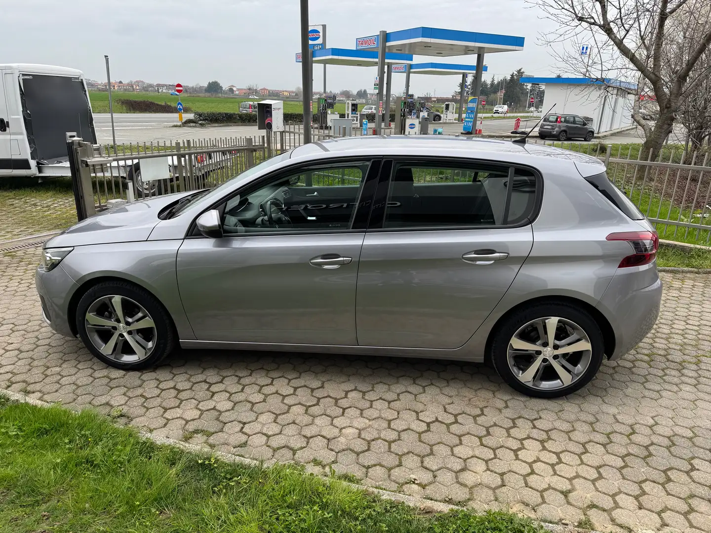 Peugeot 308 308 5p 1.5 bluehdi Active Grigio - 2