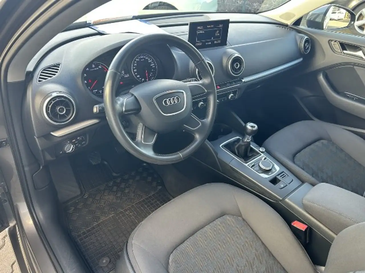 Audi A3 Sportback 1.4 TFSI Attraction Ultra — photo 4
