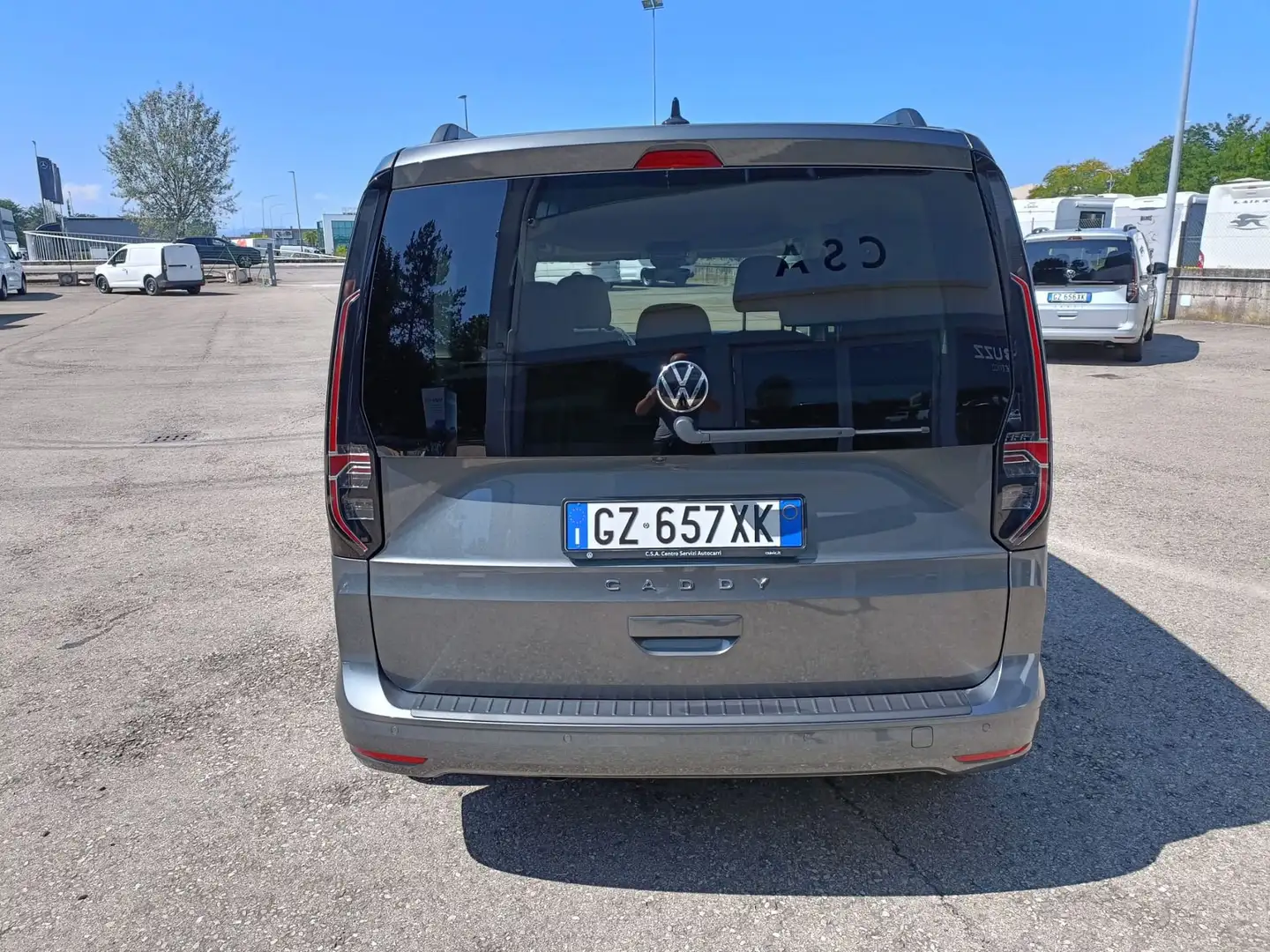 Volkswagen Caddy Caddy 2.0 TDI 122 CV DSG Life Grigio - 2