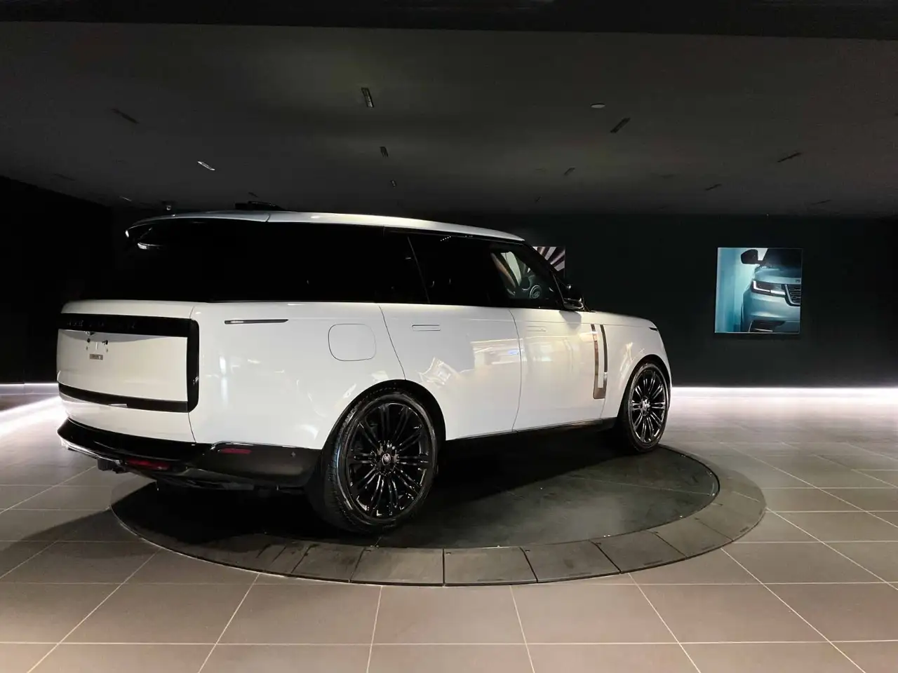 Land Rover Range Rover снимка Land Rover Range Rover