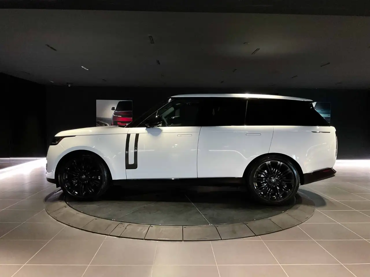 Land Rover Range Rover снимка Land Rover Range Rover