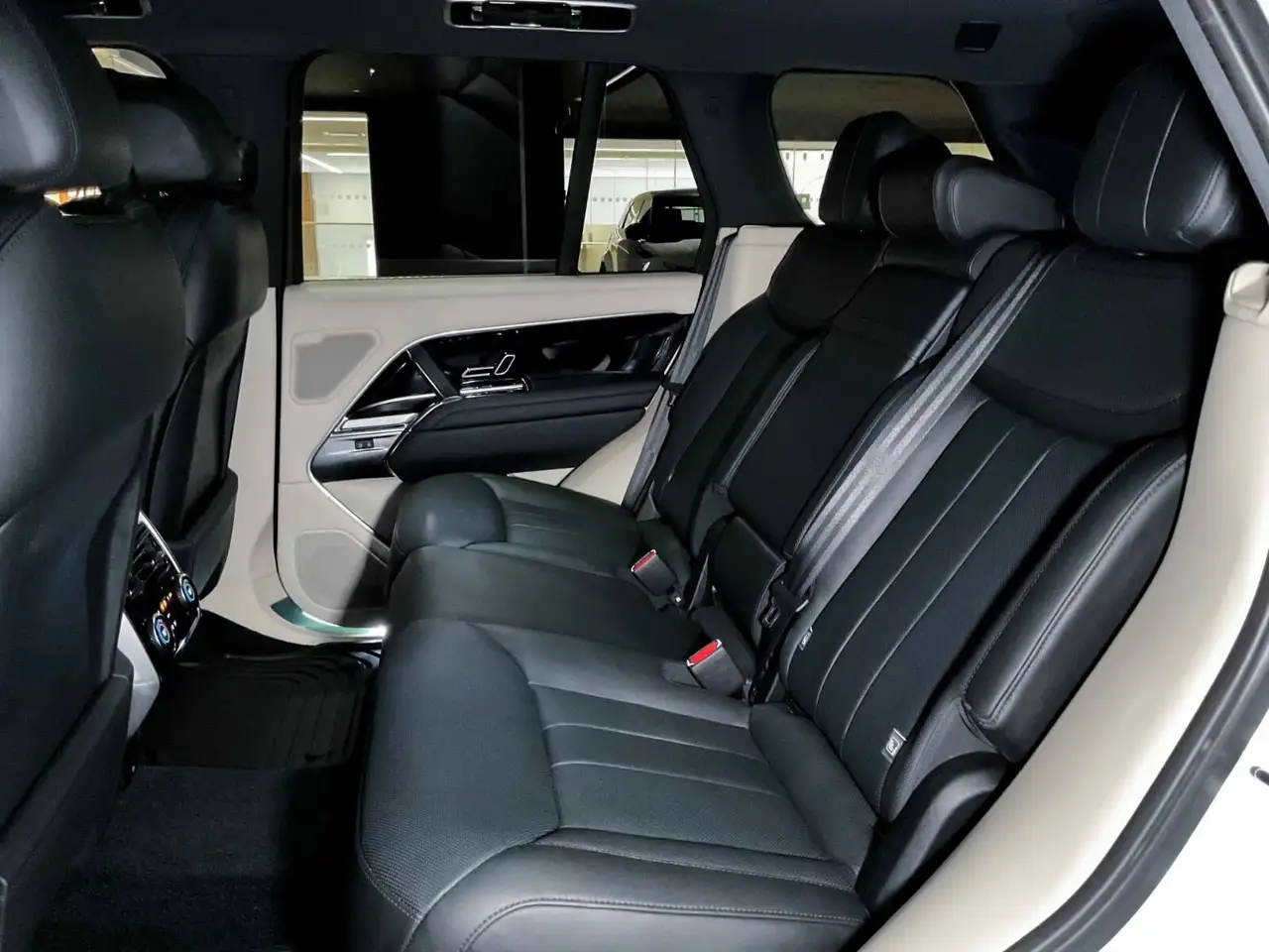 Land Rover Range Rover снимка Land Rover Range Rover