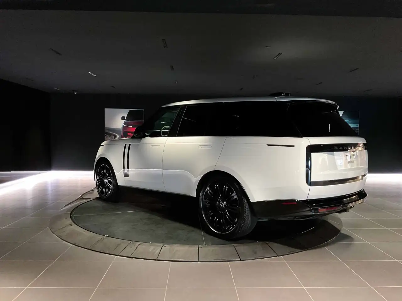 Land Rover Range Rover снимка Land Rover Range Rover
