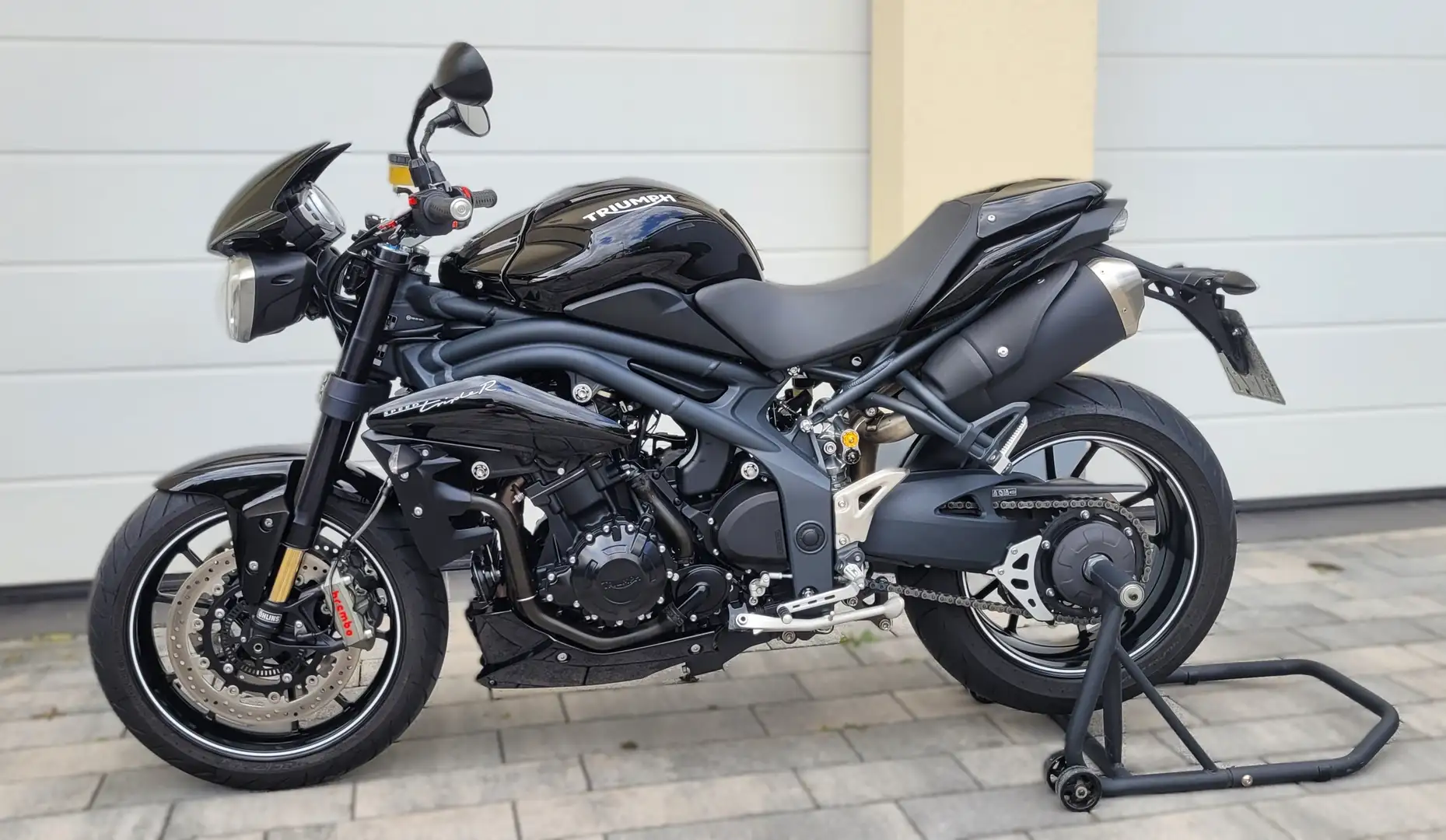 Triumph Speed Triple R Sondermodell SPEED 94 R - 515NV Schwarz - 2