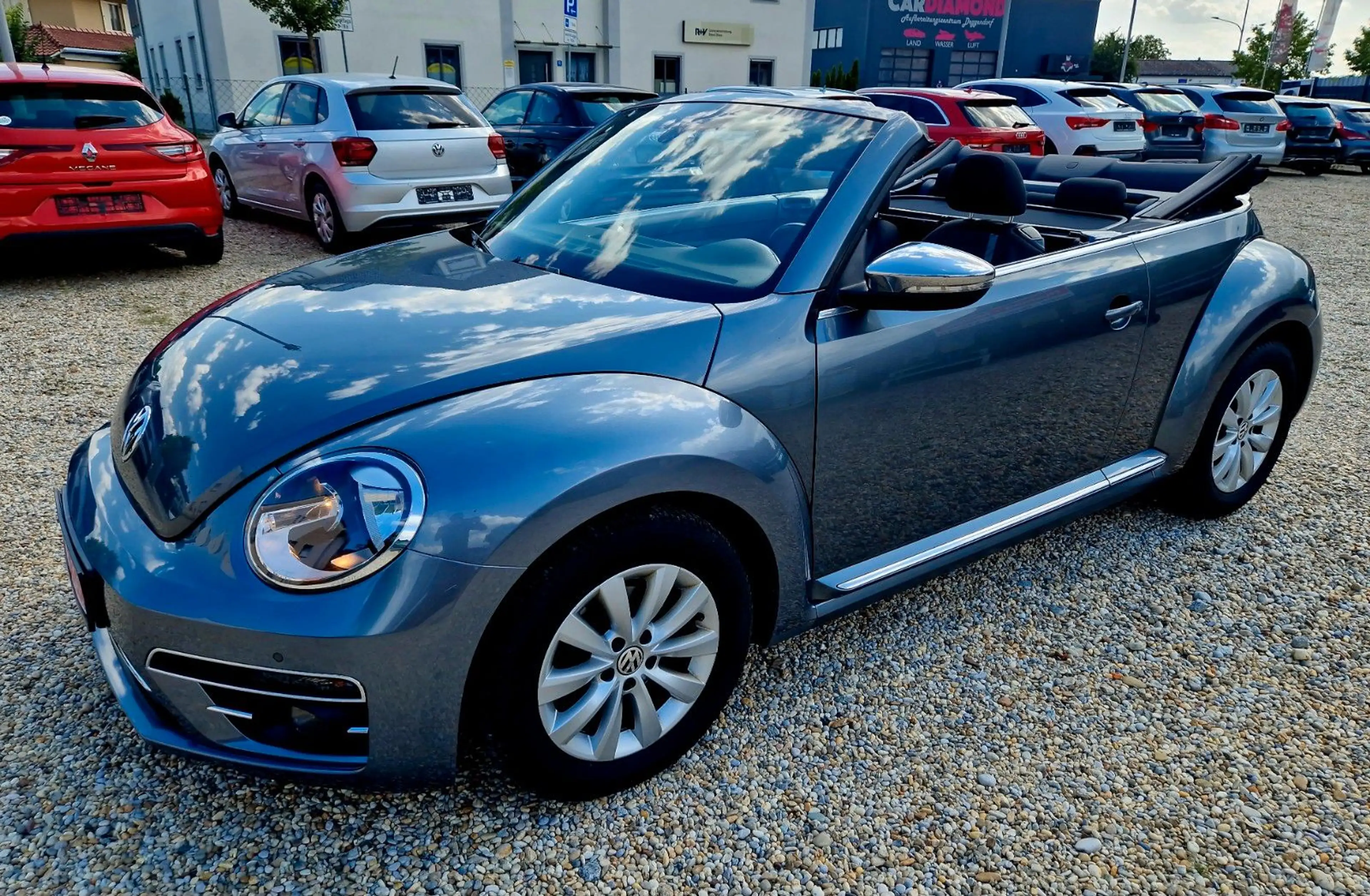 Volkswagen Beetle 2.0 TDI Cabrio Top-Ausstattung — photo 4