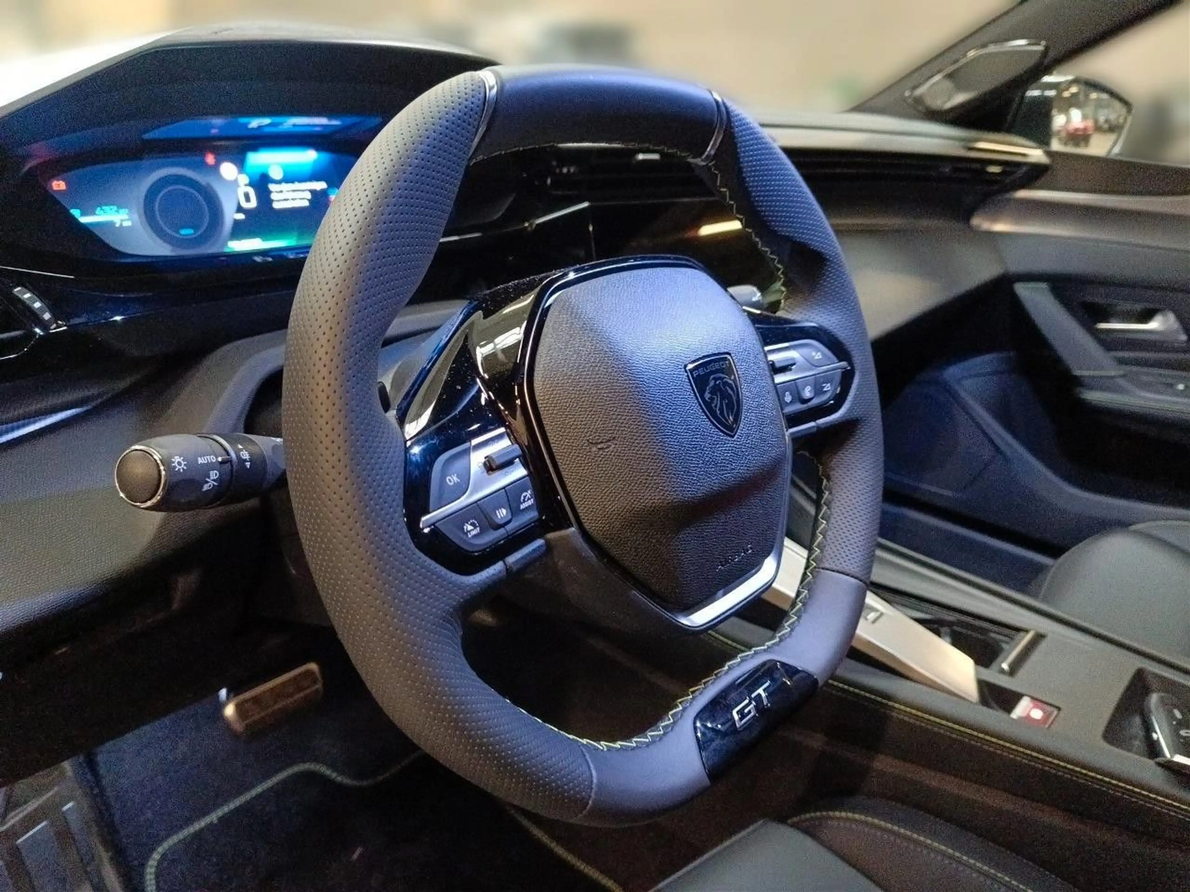 Peugeot 408 NEUER E-408 GT EXCLUSIVE 210PS*SCHIEBEDACH*58kWH — photo 12