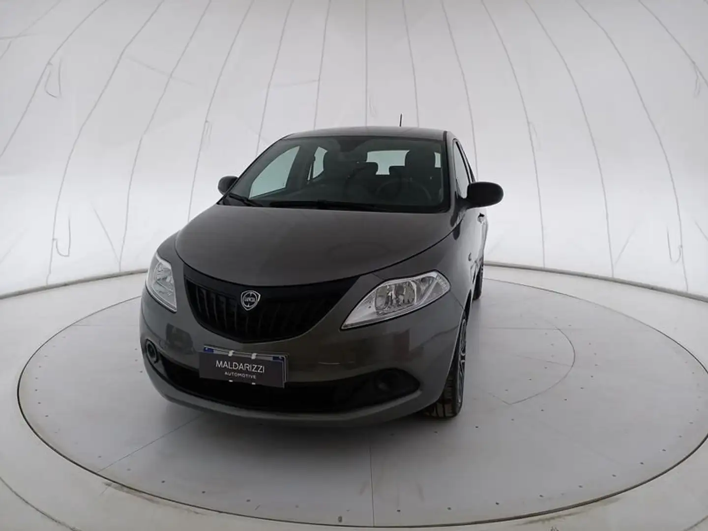 Lancia Ypsilon III 2021 1.0 firefly hybrid Oro s&s 70cv Gris - 1
