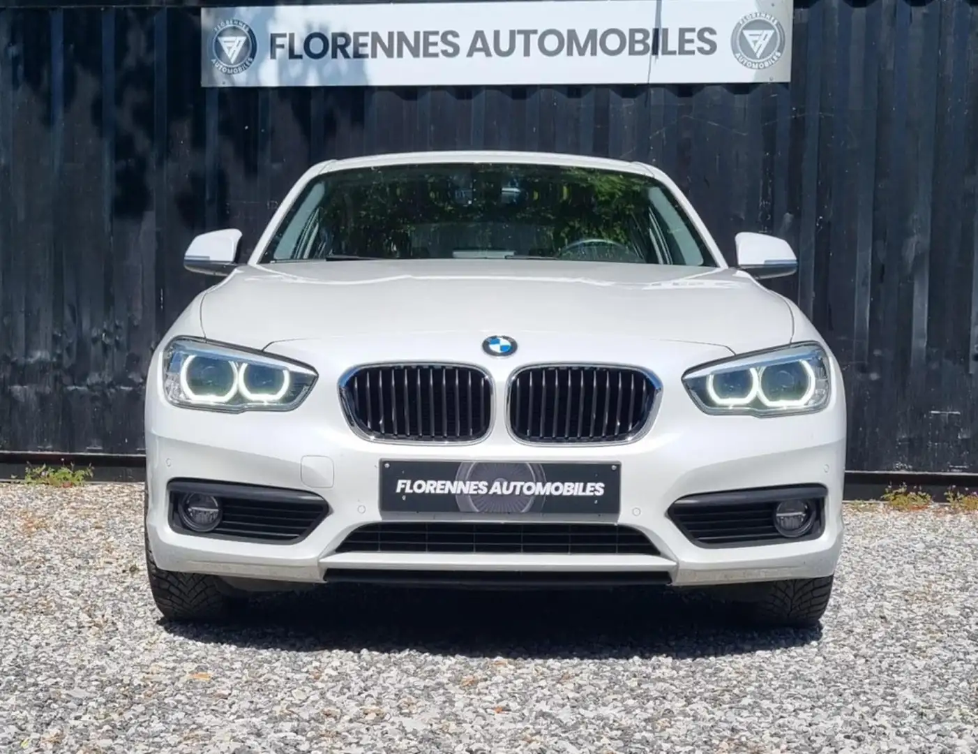 BMW 116 d AdBlue (EU6c) Bílá - 1