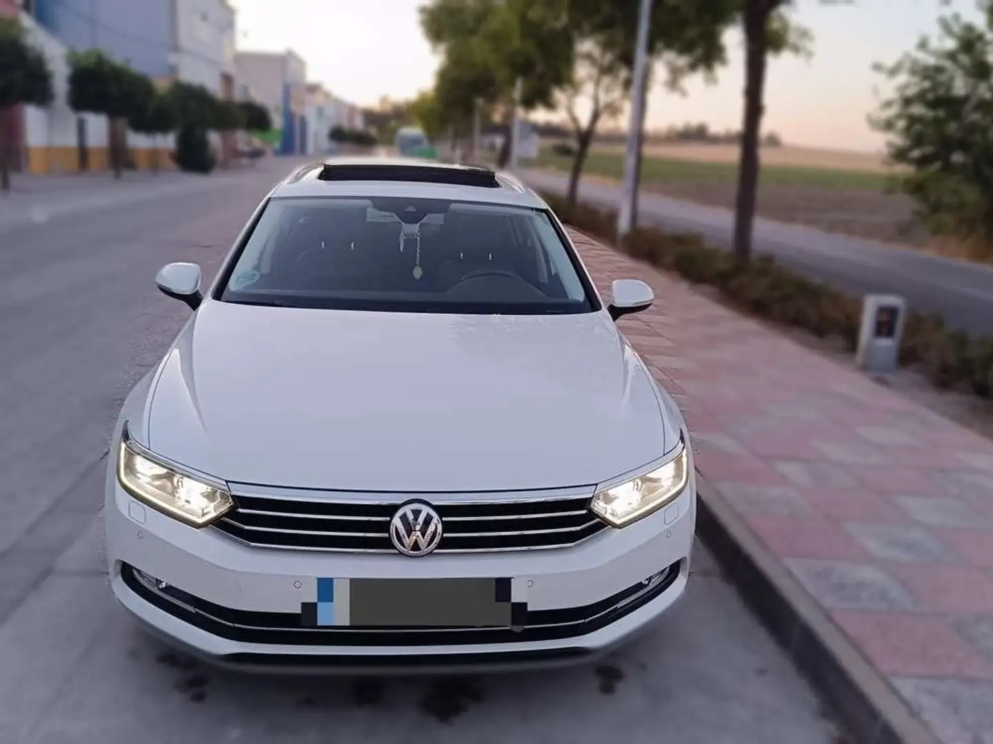 Volkswagen Passat Variant 2.0TDI Sport DSG7 110kW Blanco - 1