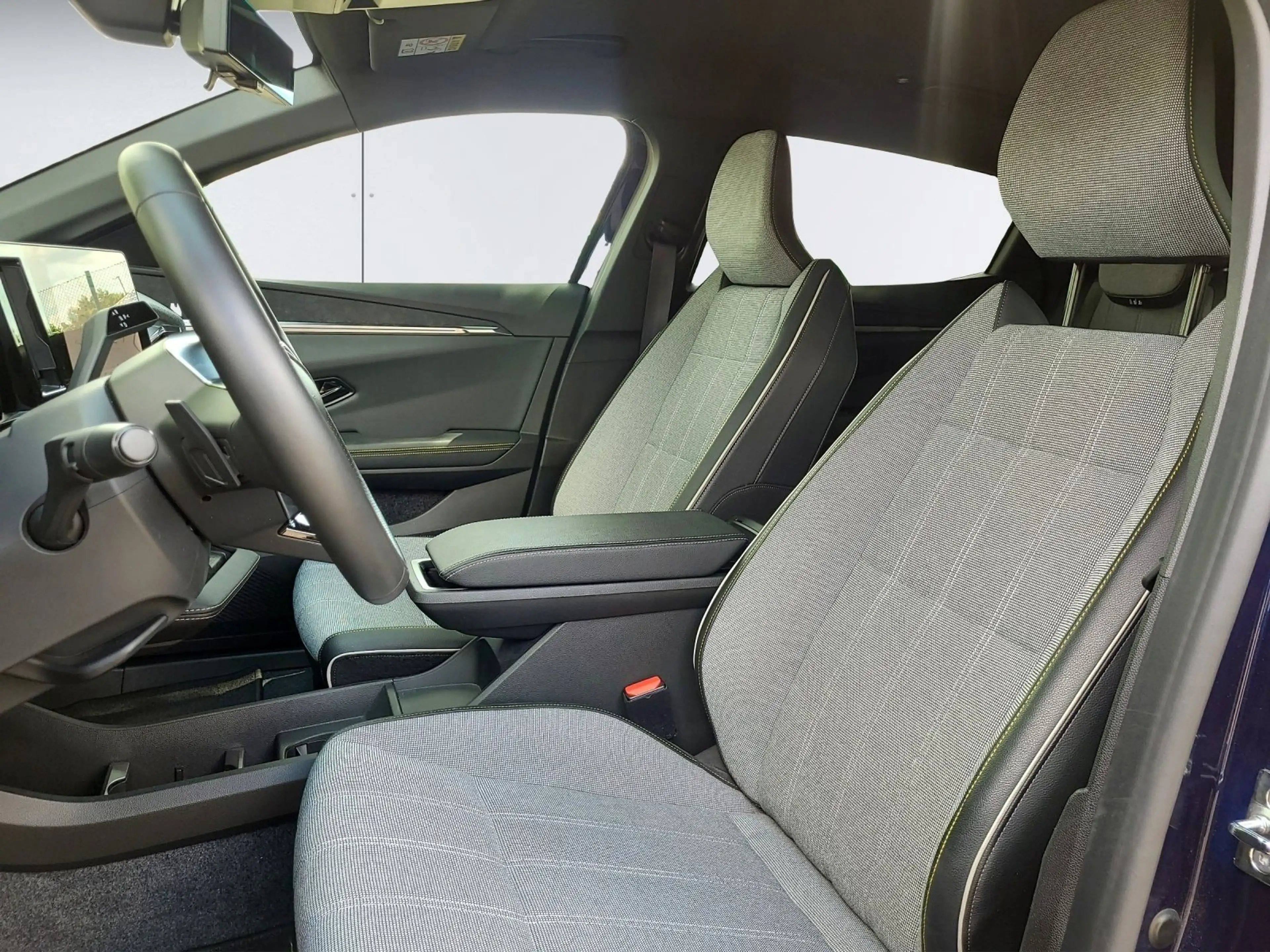 Renault Megane E-Tech TECHNO EV60 *NAVI* — photo 10