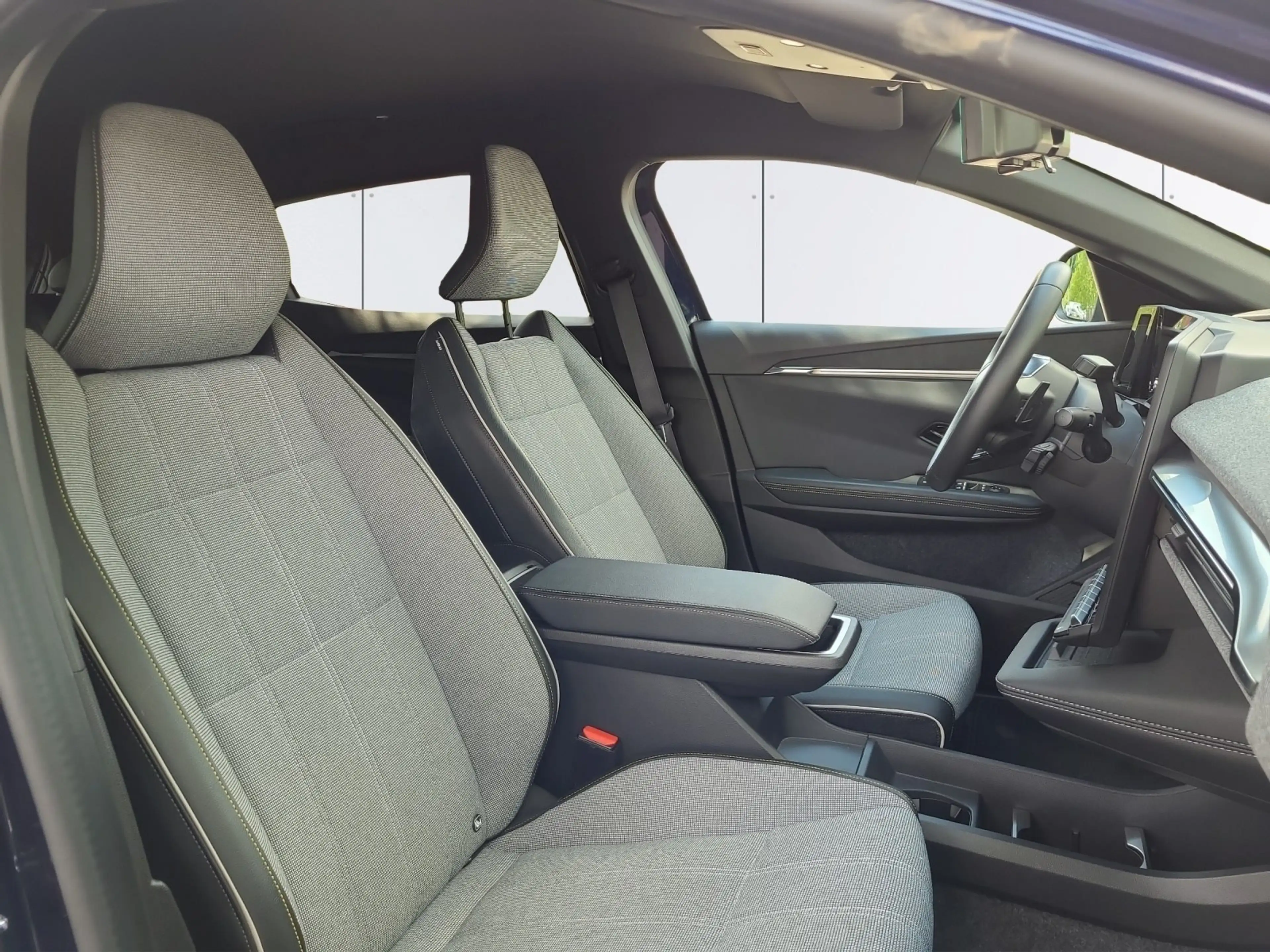Renault Megane E-Tech TECHNO EV60 *NAVI* — photo 7