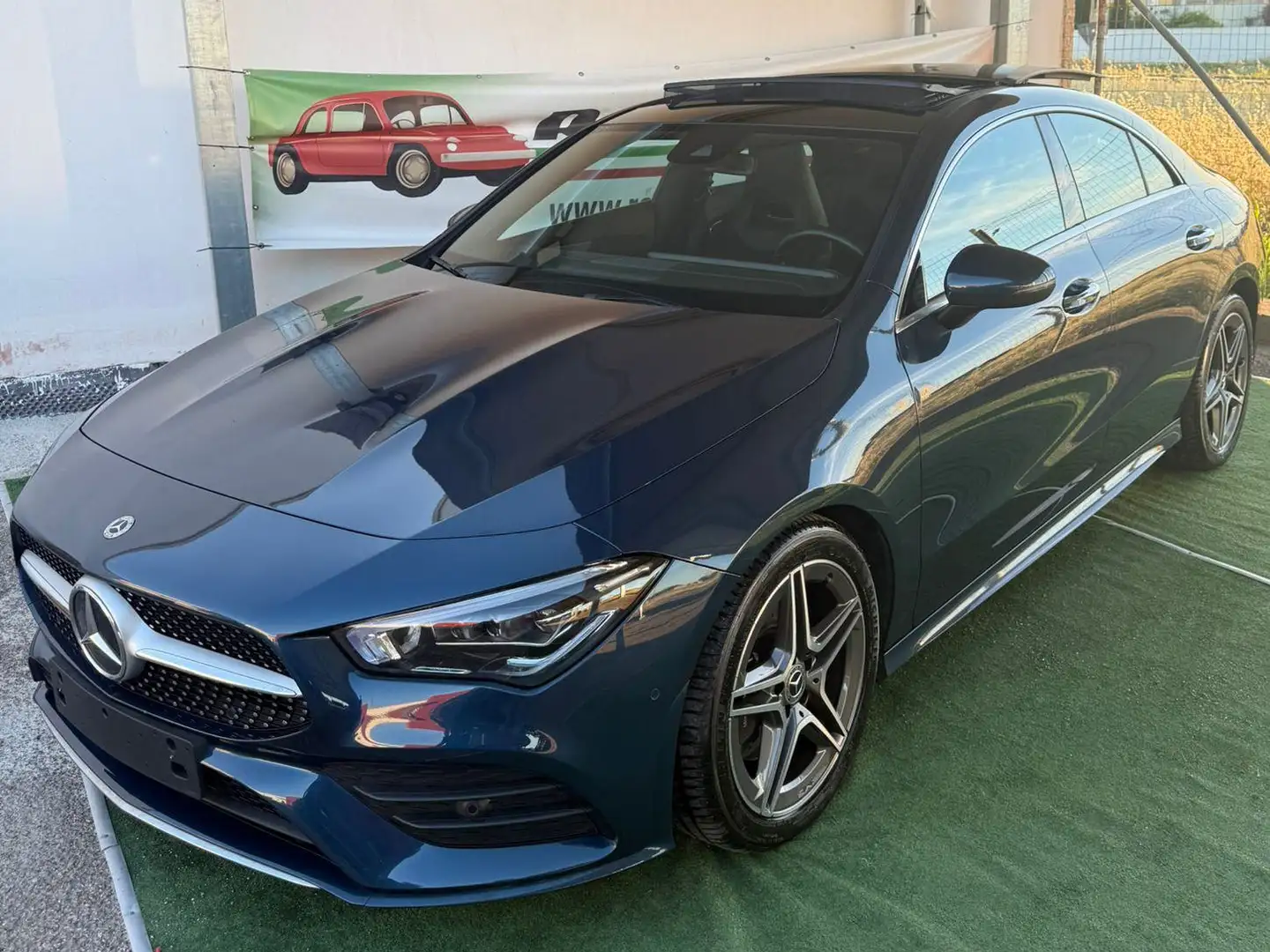 Mercedes-Benz CLA 200 Coupe d Premium auto Bleu - 1
