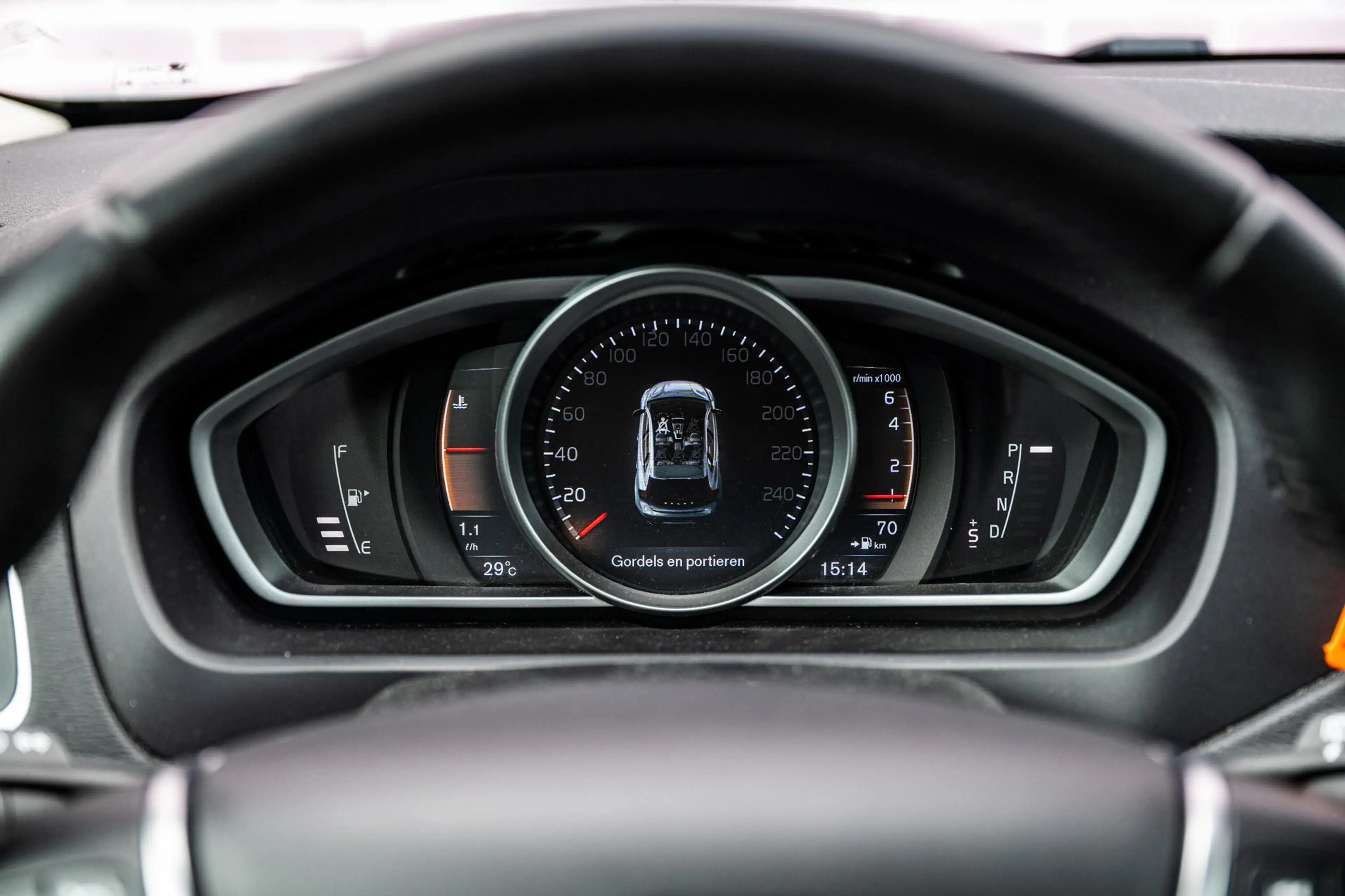 Volvo V40 Cross Country 1.5 T3 Nordic+ | Trekhaak | Panorama dak | Stoelve — photo 14
