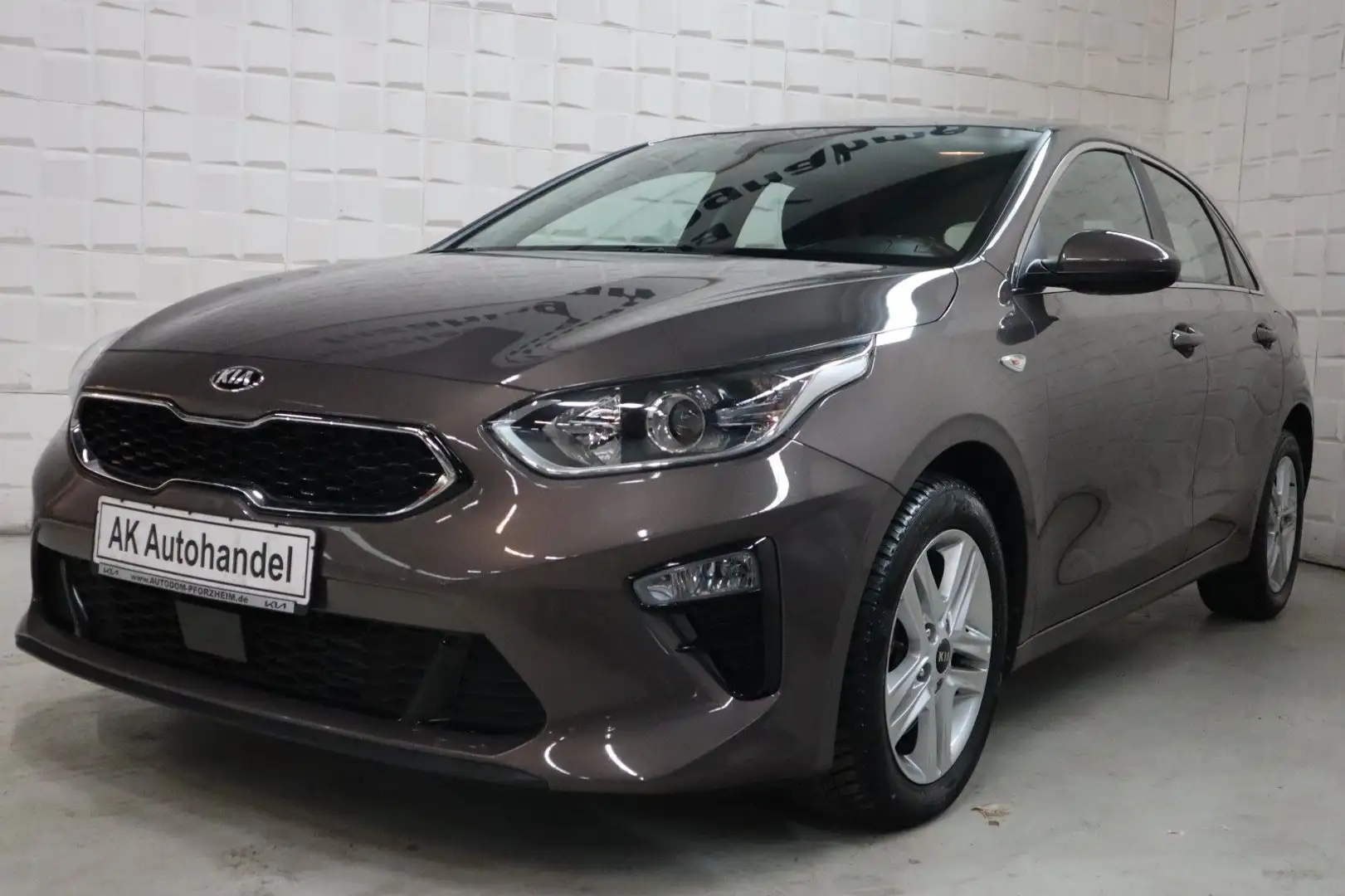 Kia Ceed / cee'd Navi Kamera SHZ PDC Grau - 1