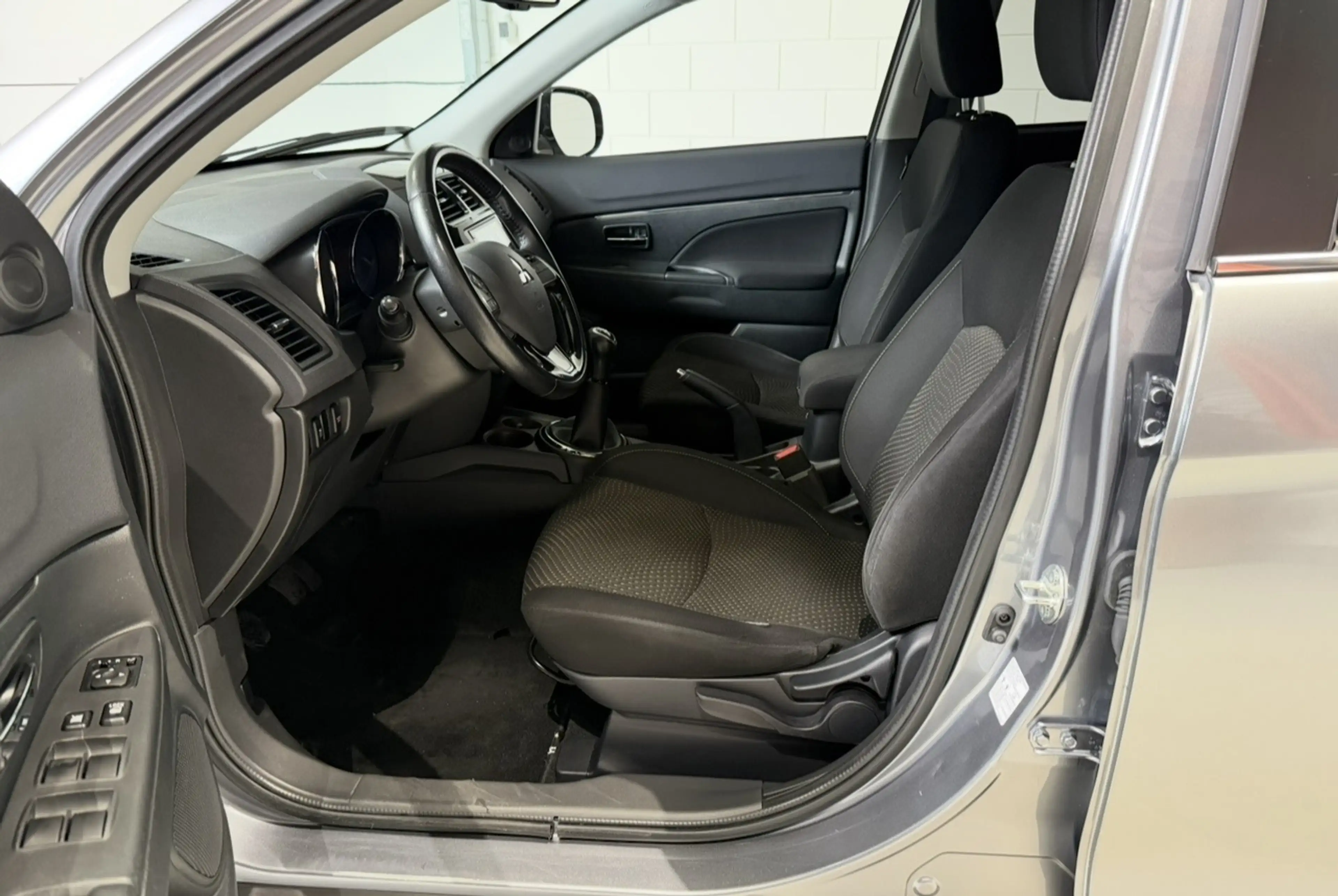Mitsubishi ASX 1.6 117pk ClearTec met AS&G Intro Edition — photo 12