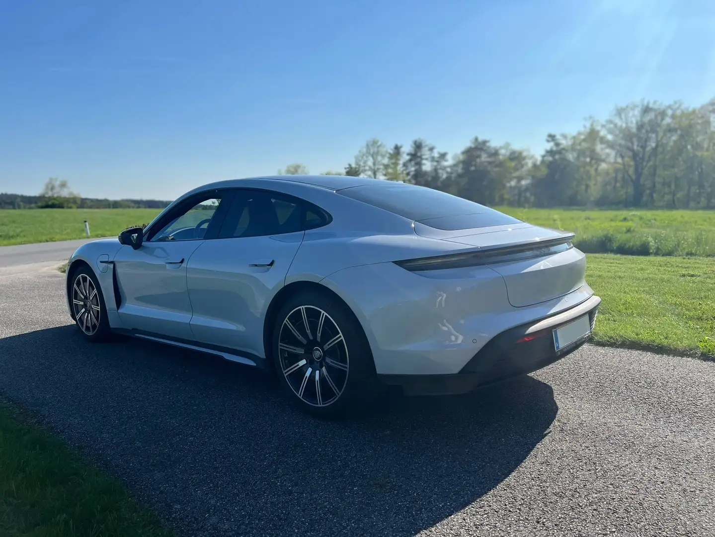Porsche Taycan Taycan 4S|Performance-Batterie Plus|Approved Garantie|SoH-Zertifikat|Hinterachslenkung Grau - 2