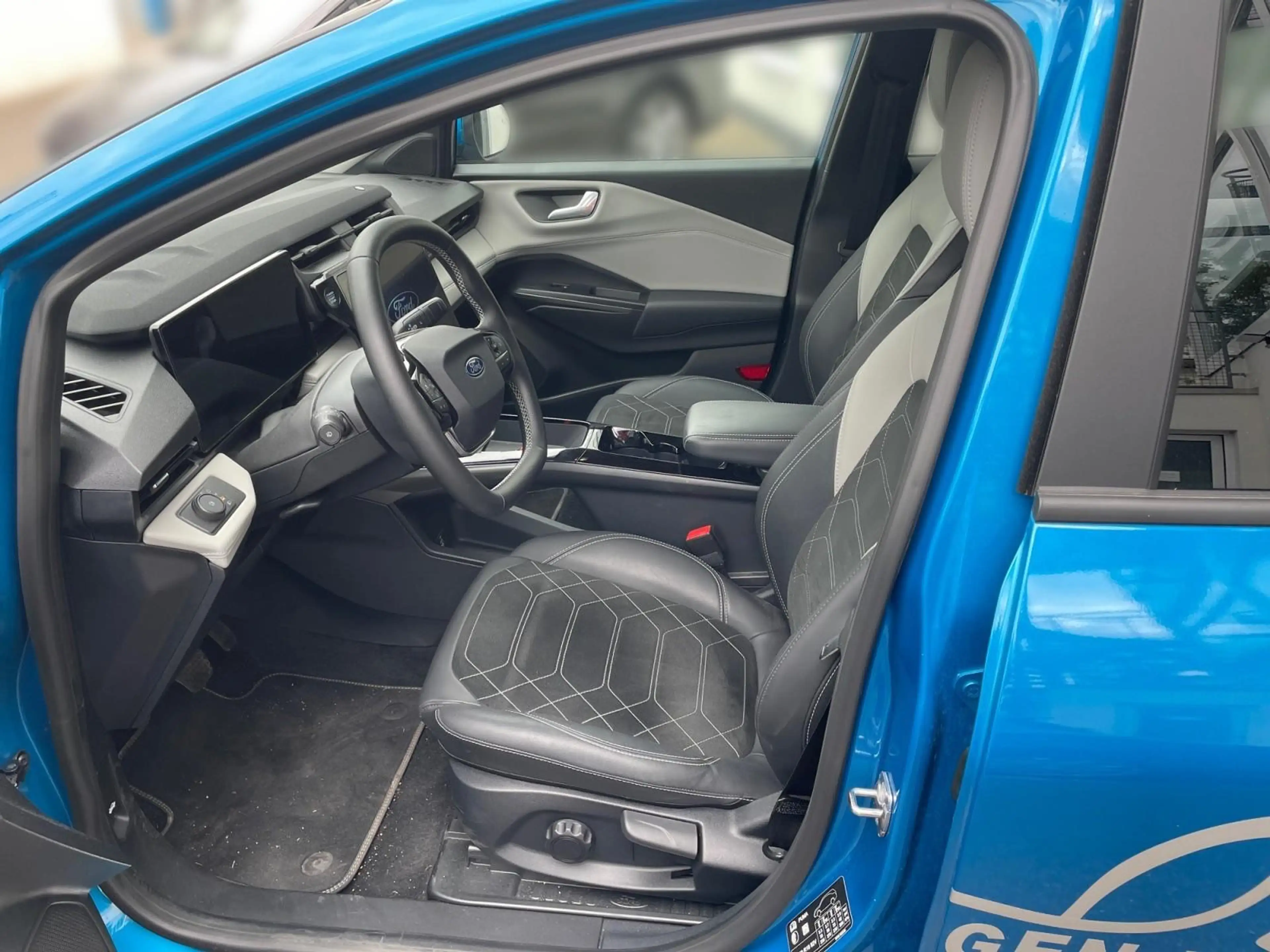 Ford Puma Gen-E 124 kW Premium FWD — photo 7