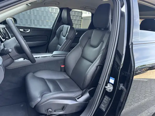Volvo XC60 view 12