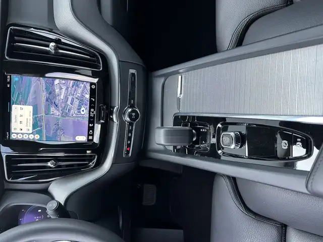 Volvo XC60 view 17