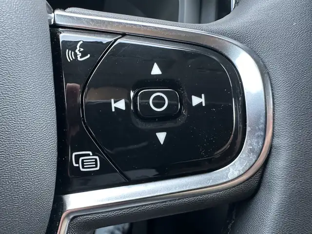 Volvo XC60 view 16