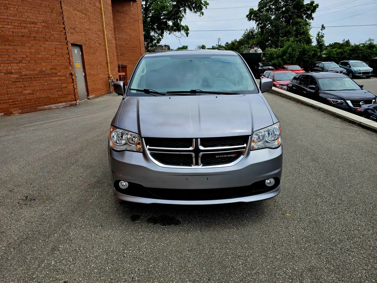 Dodge Grand Caravan снимка Dodge Grand Caravan