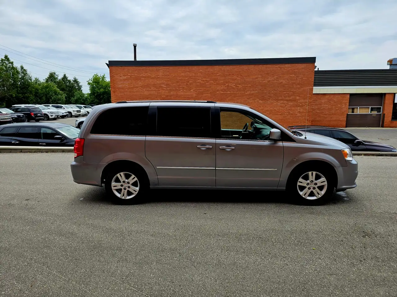 Dodge Grand Caravan снимка Dodge Grand Caravan