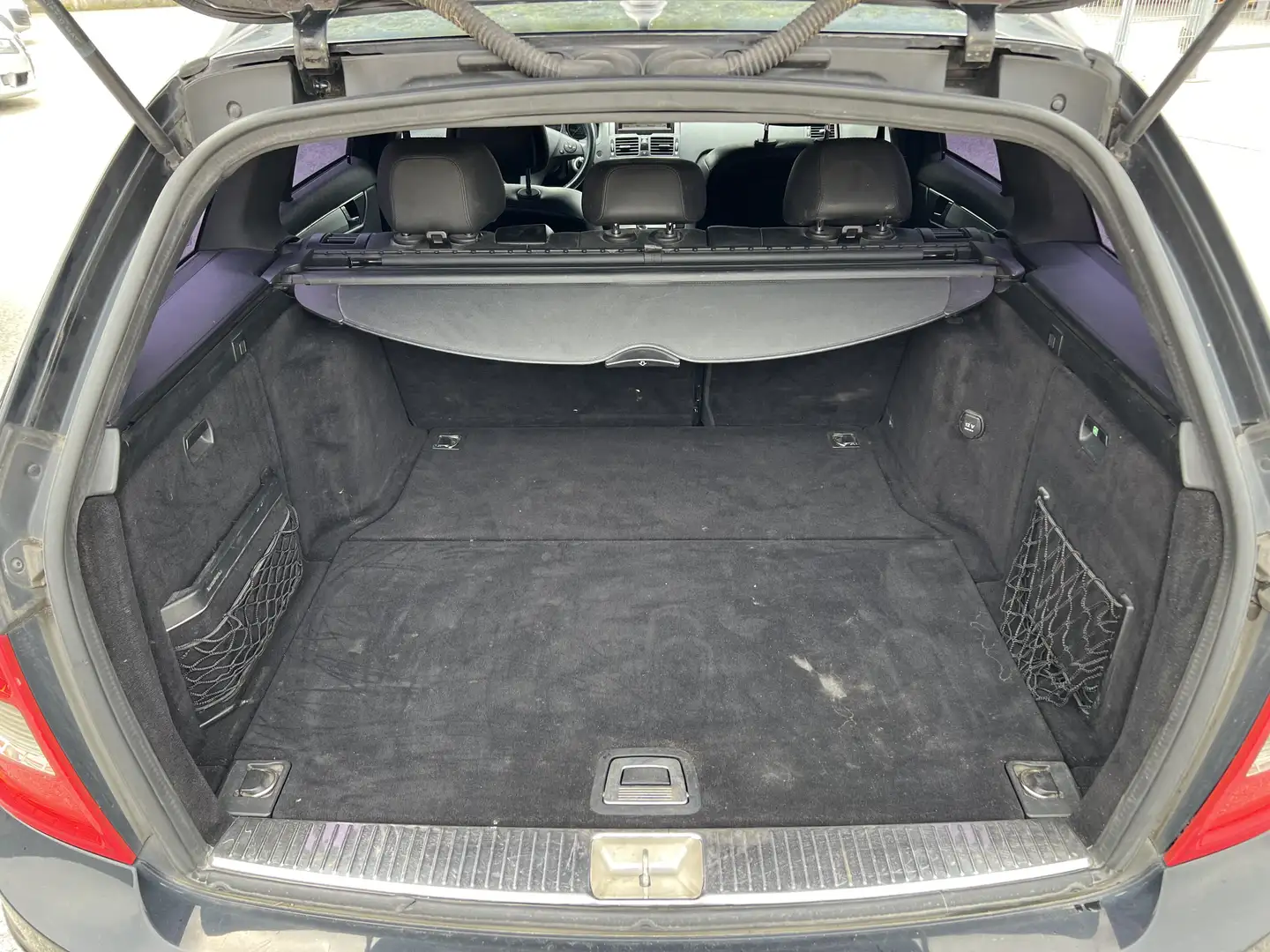 Mercedes-Benz C 220 T Avantgarde Sport AMG CDI - 2