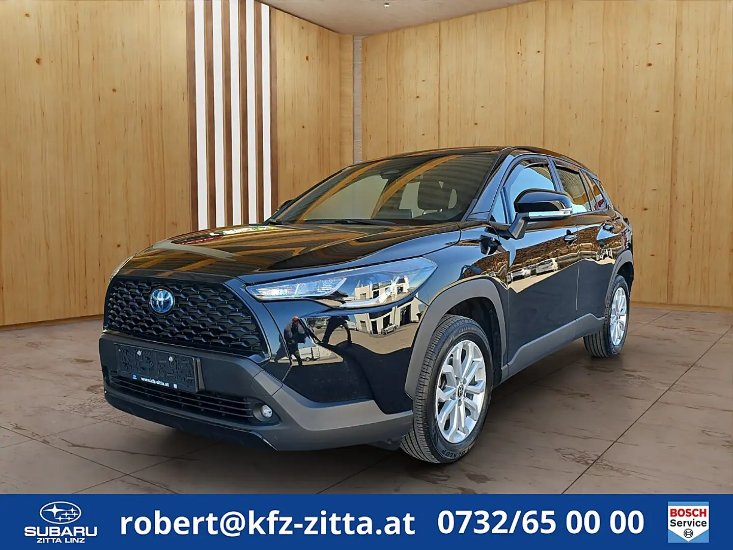 Toyota Corolla Cross 1,8 Hybrid Active 2WD Schwarz - 1