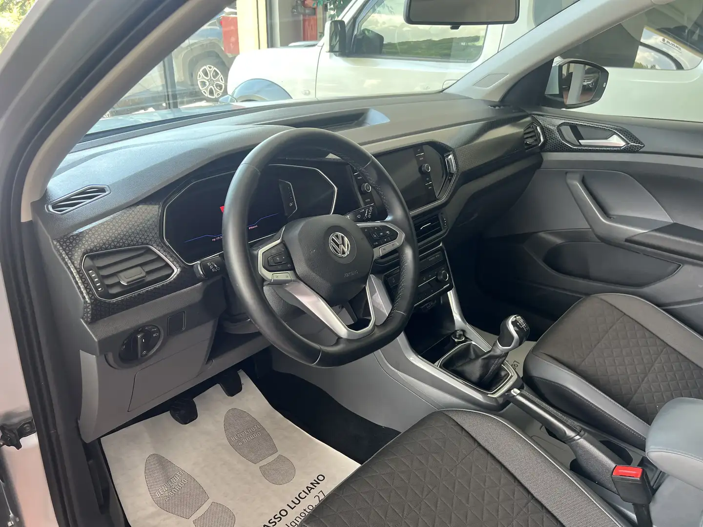 Volkswagen T-Cross T-Cross 2019 1.0 tsi Advanced 115cv(BELLISSIMA!!) Argento - 2