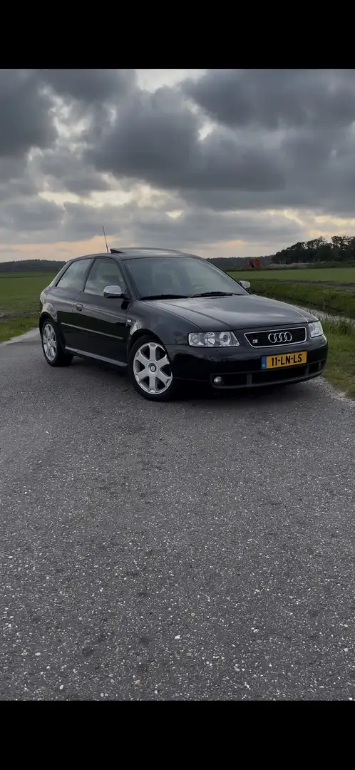 Audi S3 1.8 T quattro - 1