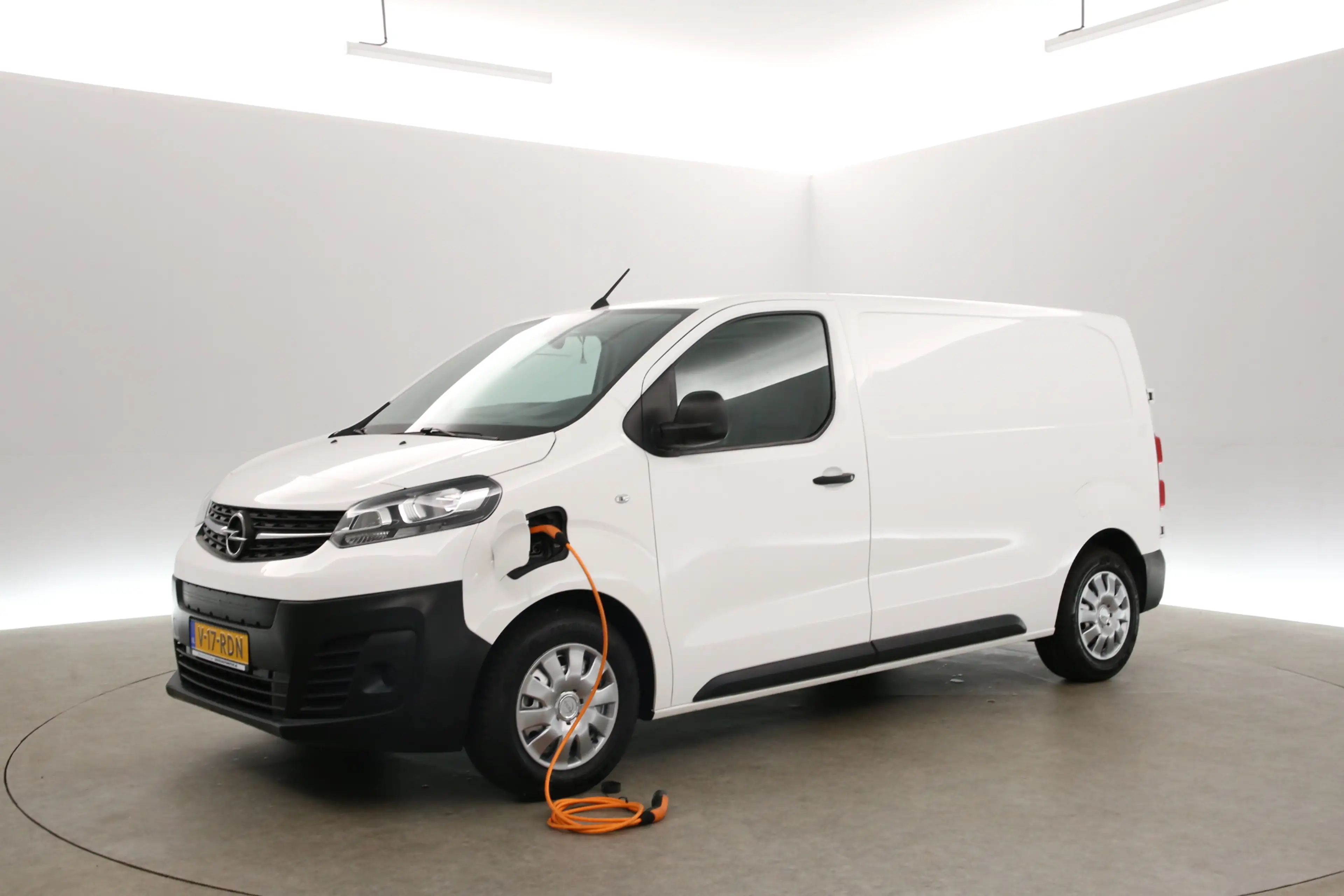 Opel Vivaro-e L2H1 75 kWh Long Range | Snelladen | SOH 96% | 3 Z — photo 10