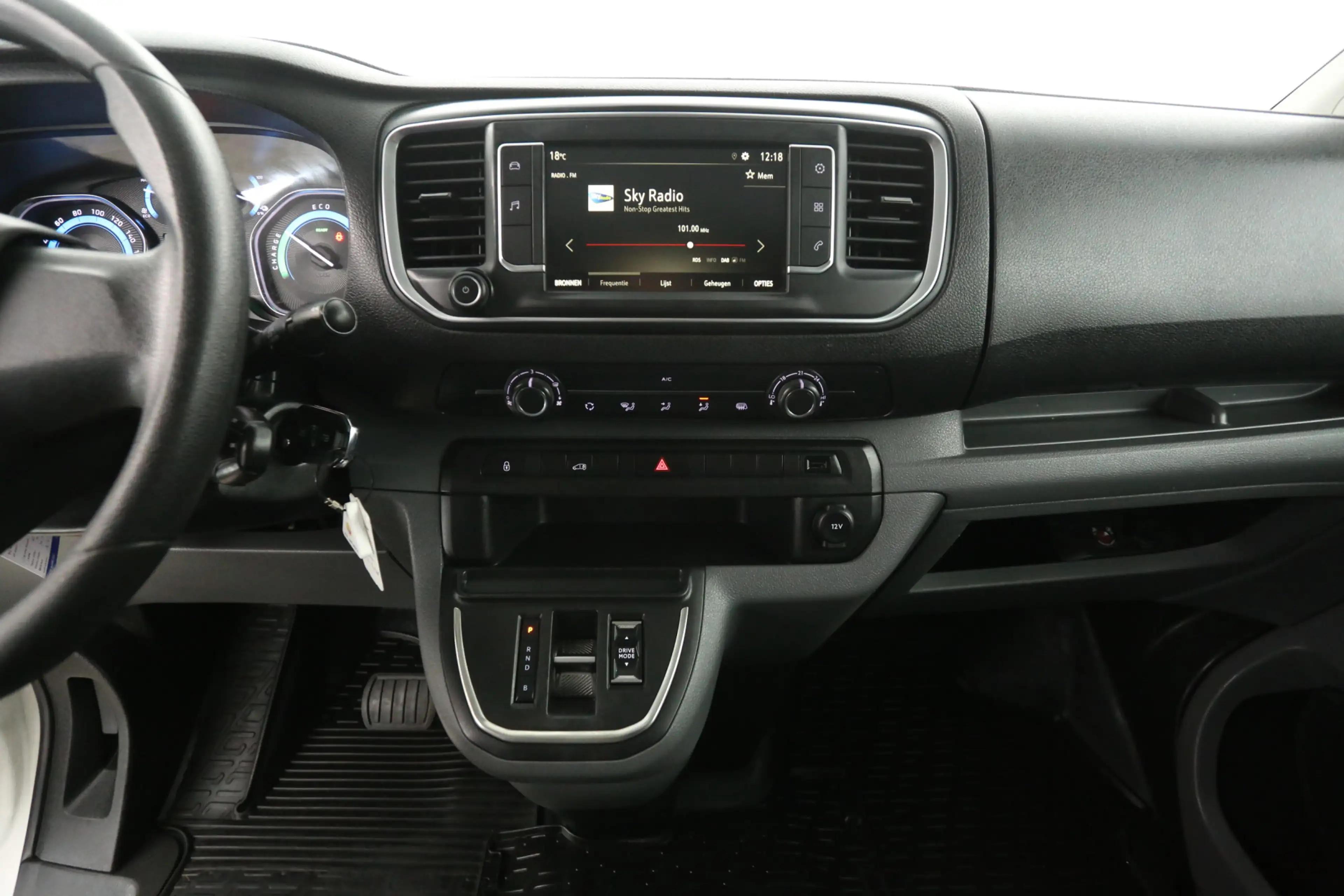 Opel Vivaro-e L2H1 75 kWh Long Range | Snelladen | SOH 96% | 3 Z — photo 13