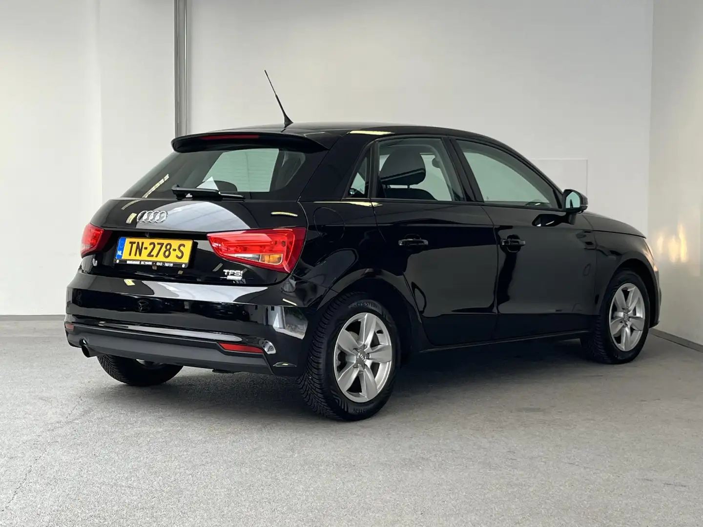 Audi A1 Sportback 1.0 TFSI Advance | 2e-EIG | CARPLAY | CA Noir - 2