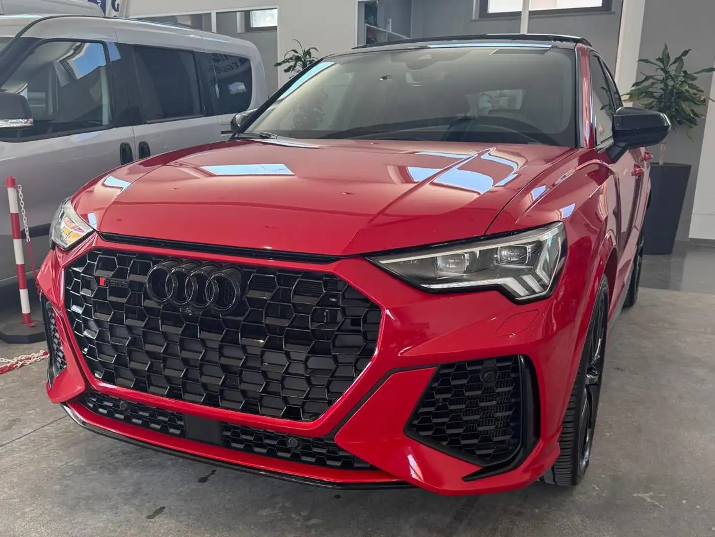 Audi RS Q3 Q3 Sportback RS 2.5 quattro s-tronic - 1