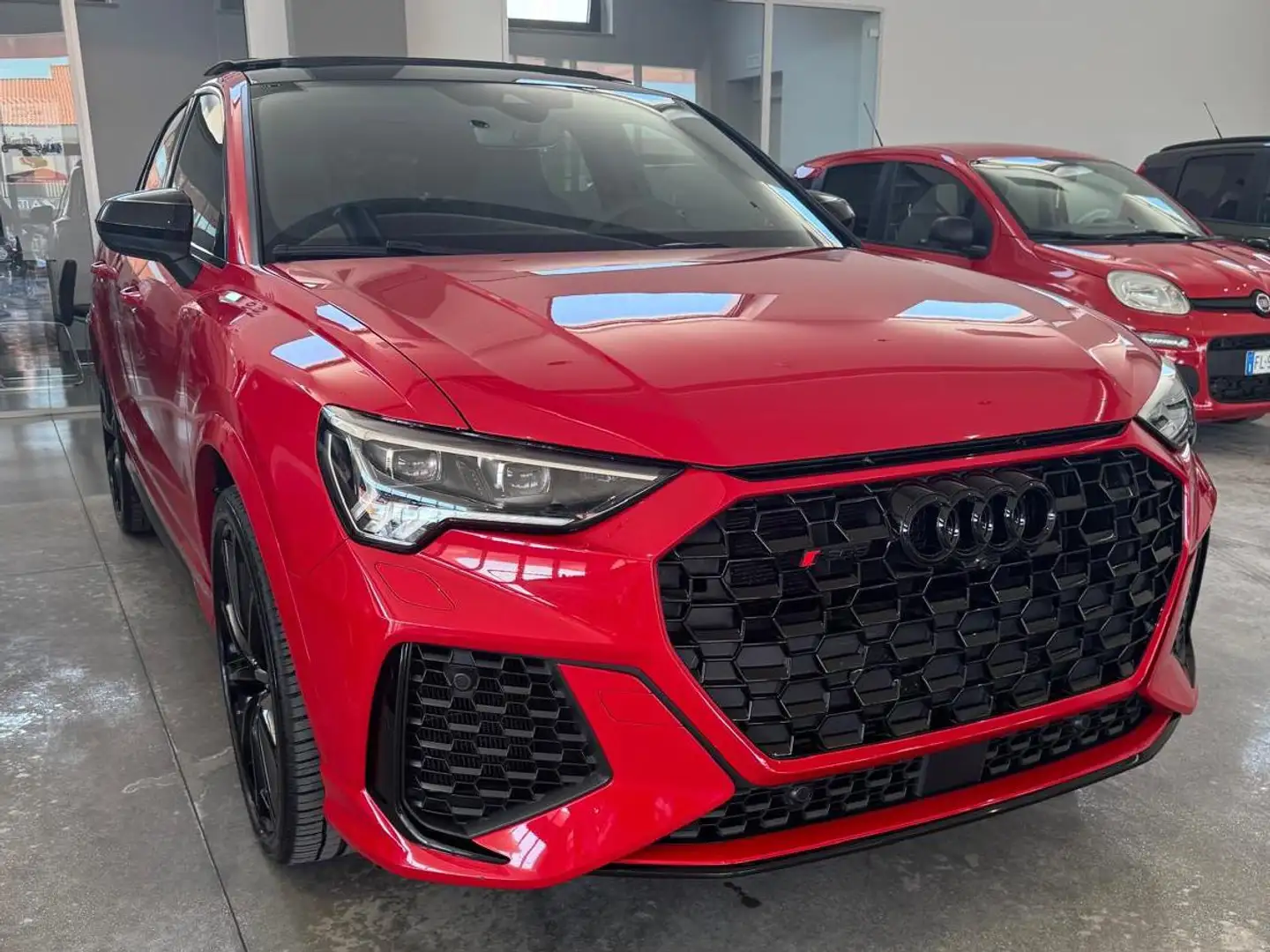 Audi RS Q3 Q3 Sportback RS 2.5 quattro s-tronic - 2