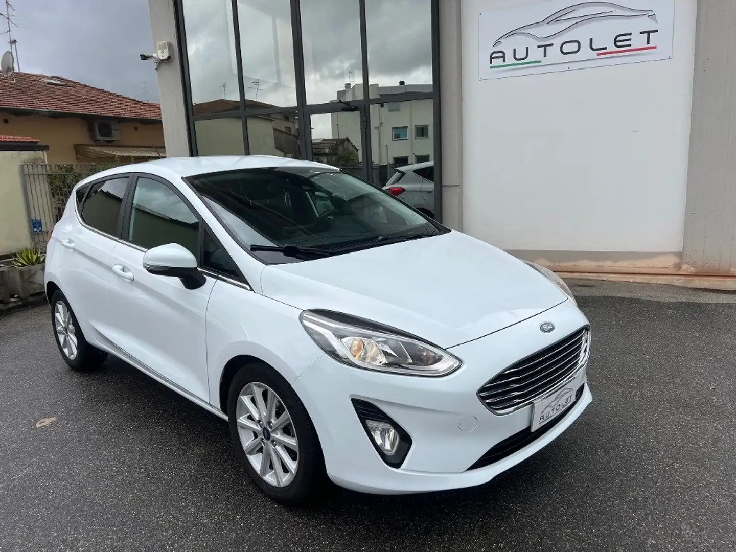 Ford Fiesta 1.5 TDCi 5 porte Titanium - PER NEOPATENTATO - Bianco - 1