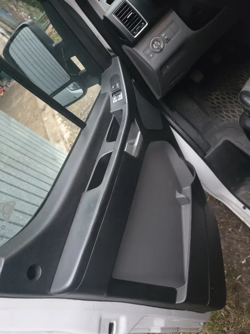 Hyundai H 350 L3H2 2,5 CRDi Eco Weiß - 2