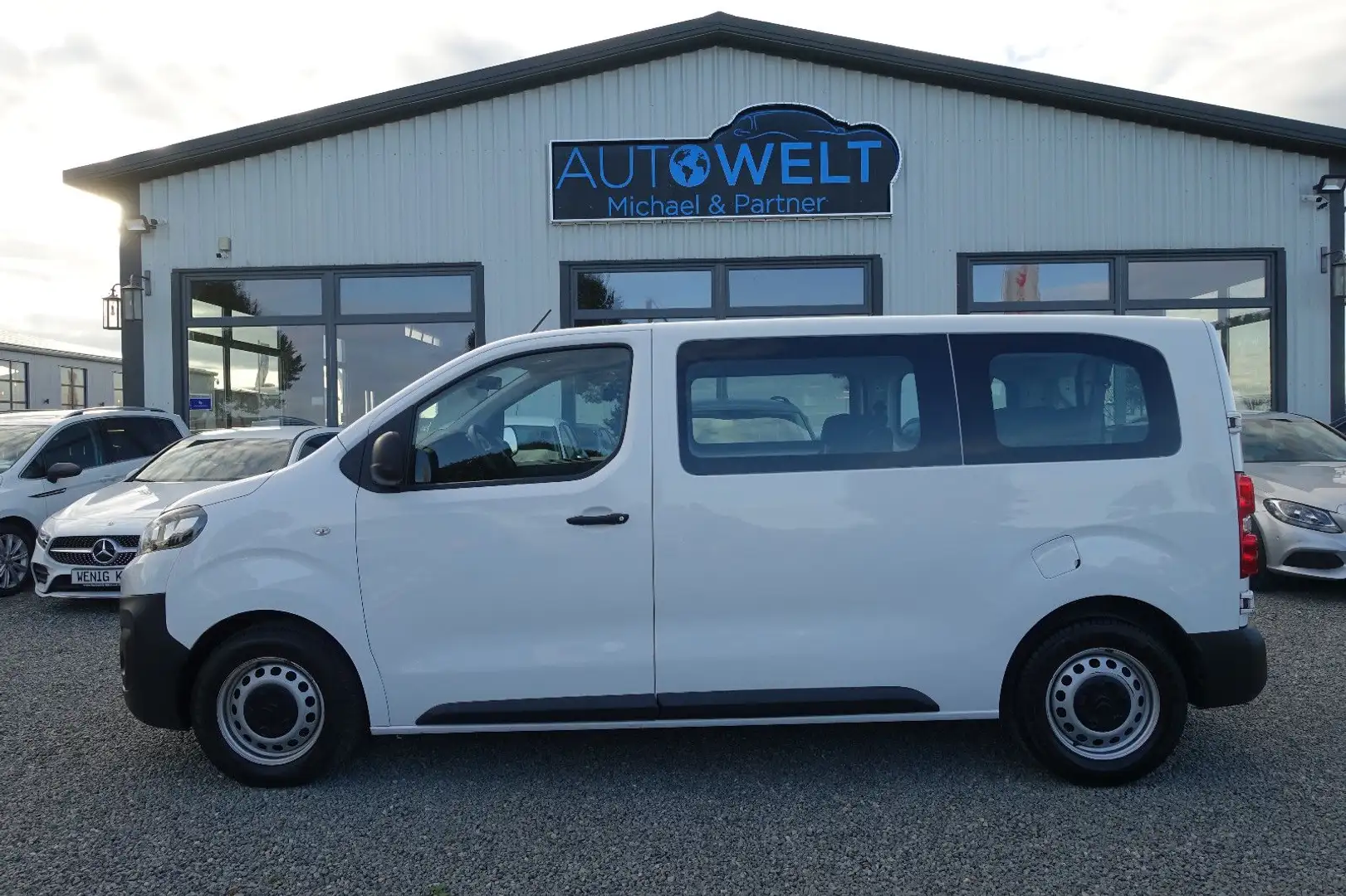 Citroen Jumpy 1.6 Blue-HDI KLIMA 9Sitzer Insp+Zahnr.NEU Weiß - 1