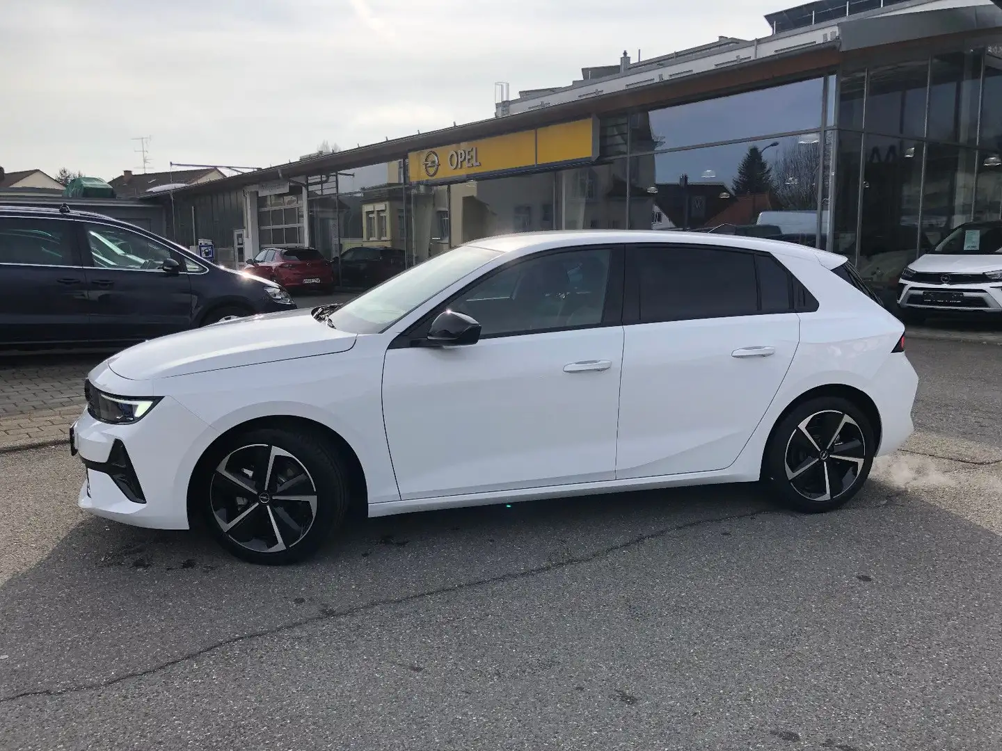 Opel Astra L 5-türig GS Line Automatik Weiß - 2