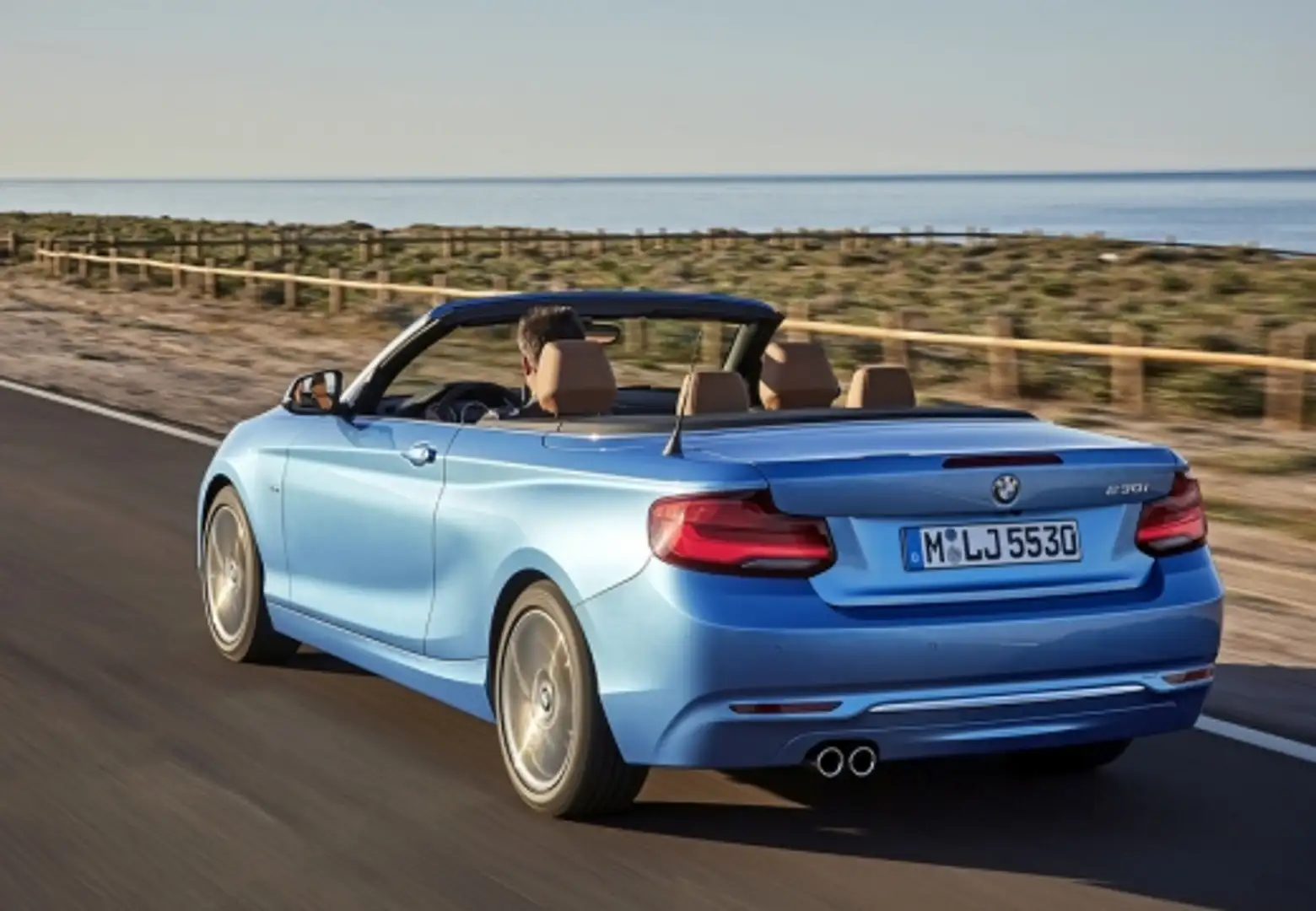BMW 218 218dA Cabrio Blanc - 1