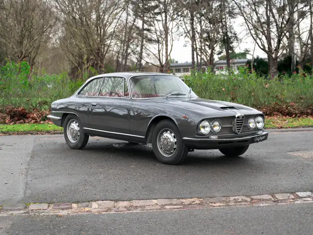 Alfa Romeo Sprint 2600
