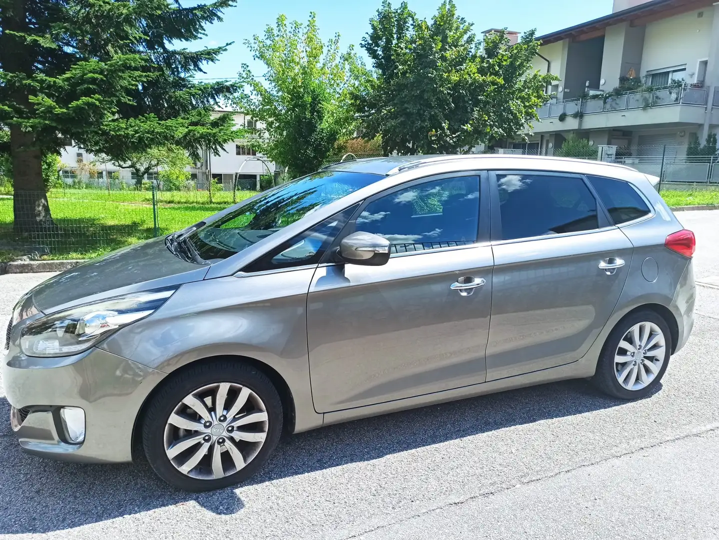 Kia Carens Carens IV 2013 1.7 crdi Class 136cv 5p - 1