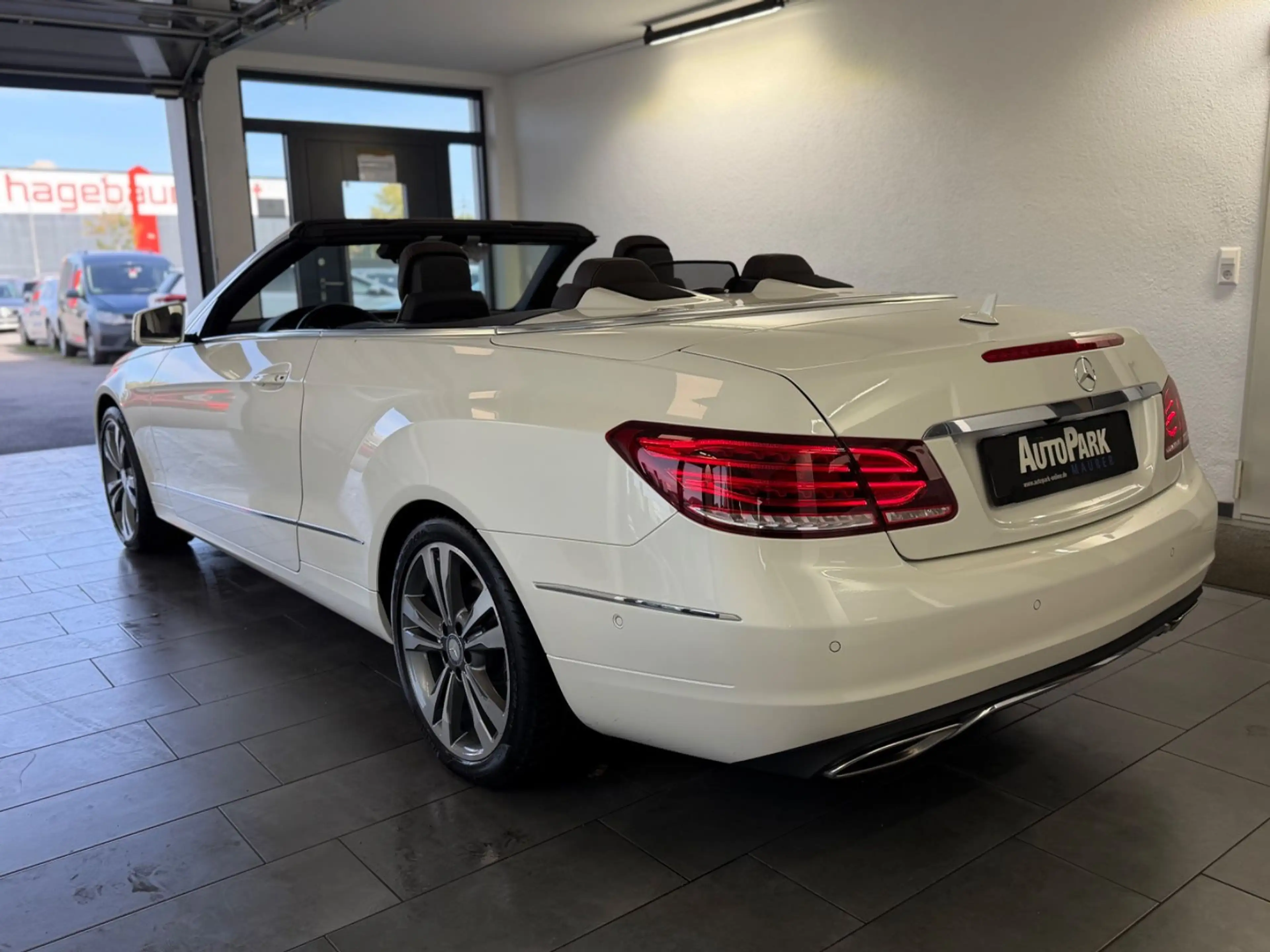 Mercedes-Benz E 350 d Cabrio | DISTRONIC | AIRSCARF | AHK — photo 15