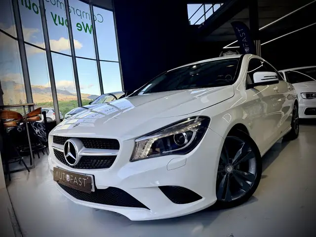 Mercedes-Benz CLA 220 220d 7G-DCT 177