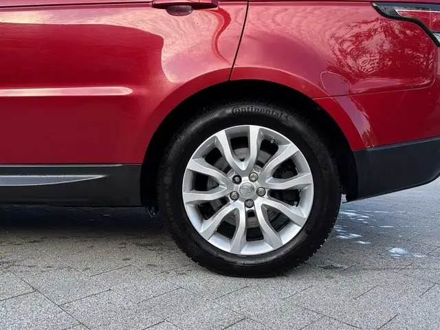 Land Rover Range Rover Sport view 9