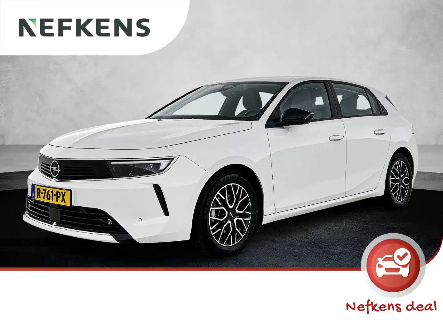 Opel Astra 1.2 Business Edition 110pk | Navigatie via Apple C Wit - 1