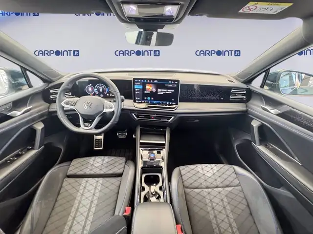 Volkswagen Tiguan view 11