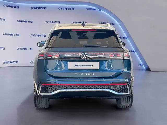 Volkswagen Tiguan view 5